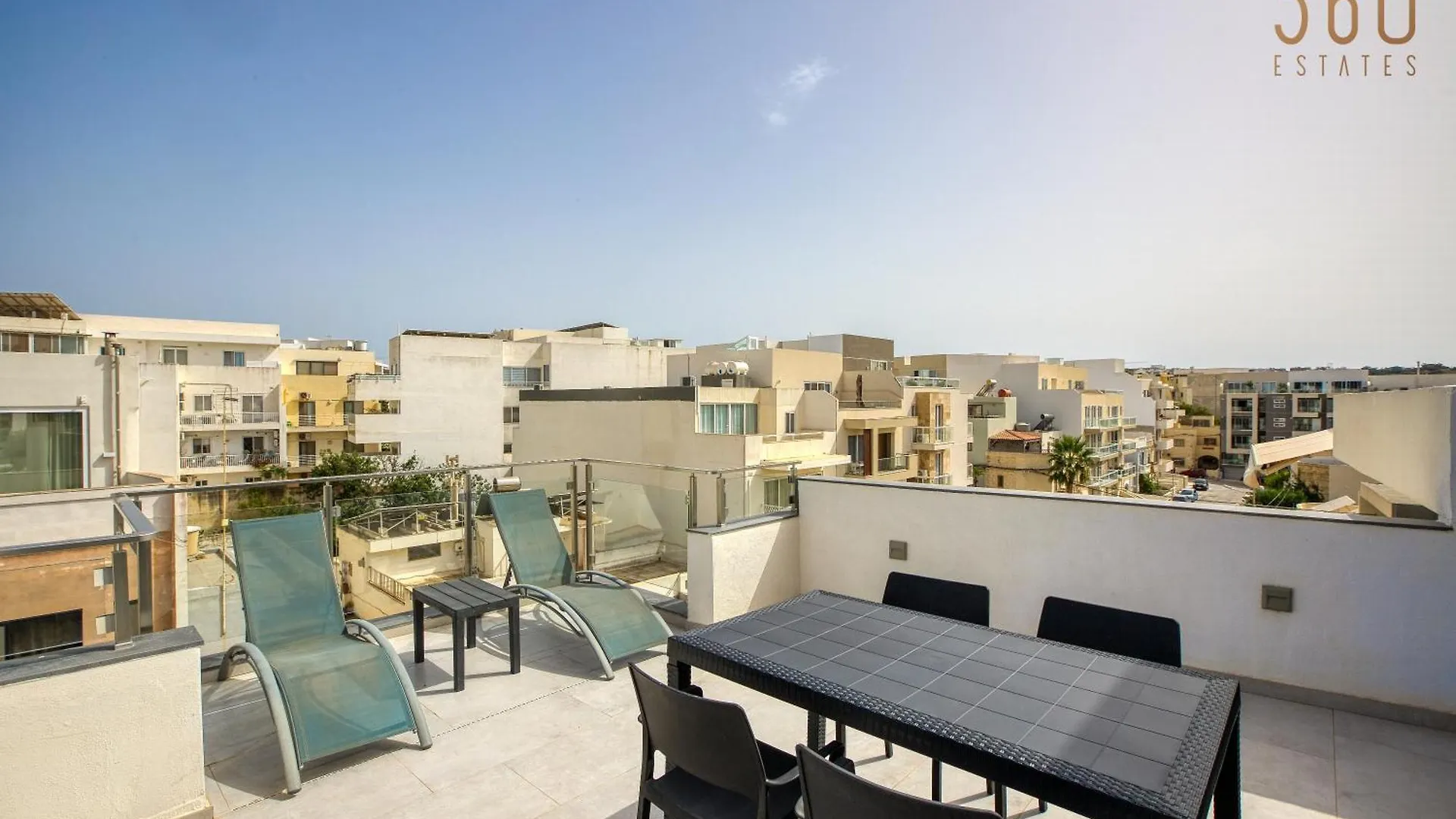 The Swieqi Poolside Suites Is-Swieqi Apartment