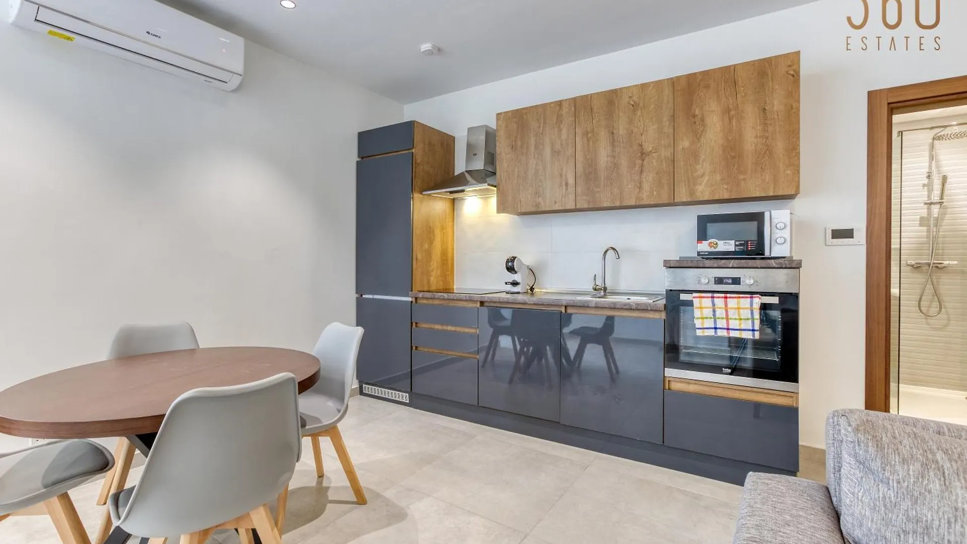 The Swieqi Poolside Suites Is-Swieqi Apartment